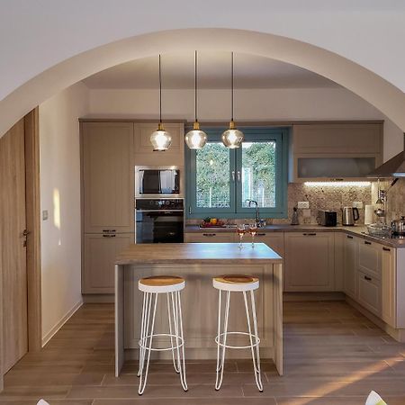 Exclusive Sea View Villa Madelaine 斯巴达 外观 照片