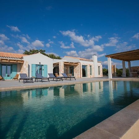 Exclusive Sea View Villa Madelaine 斯巴达 外观 照片