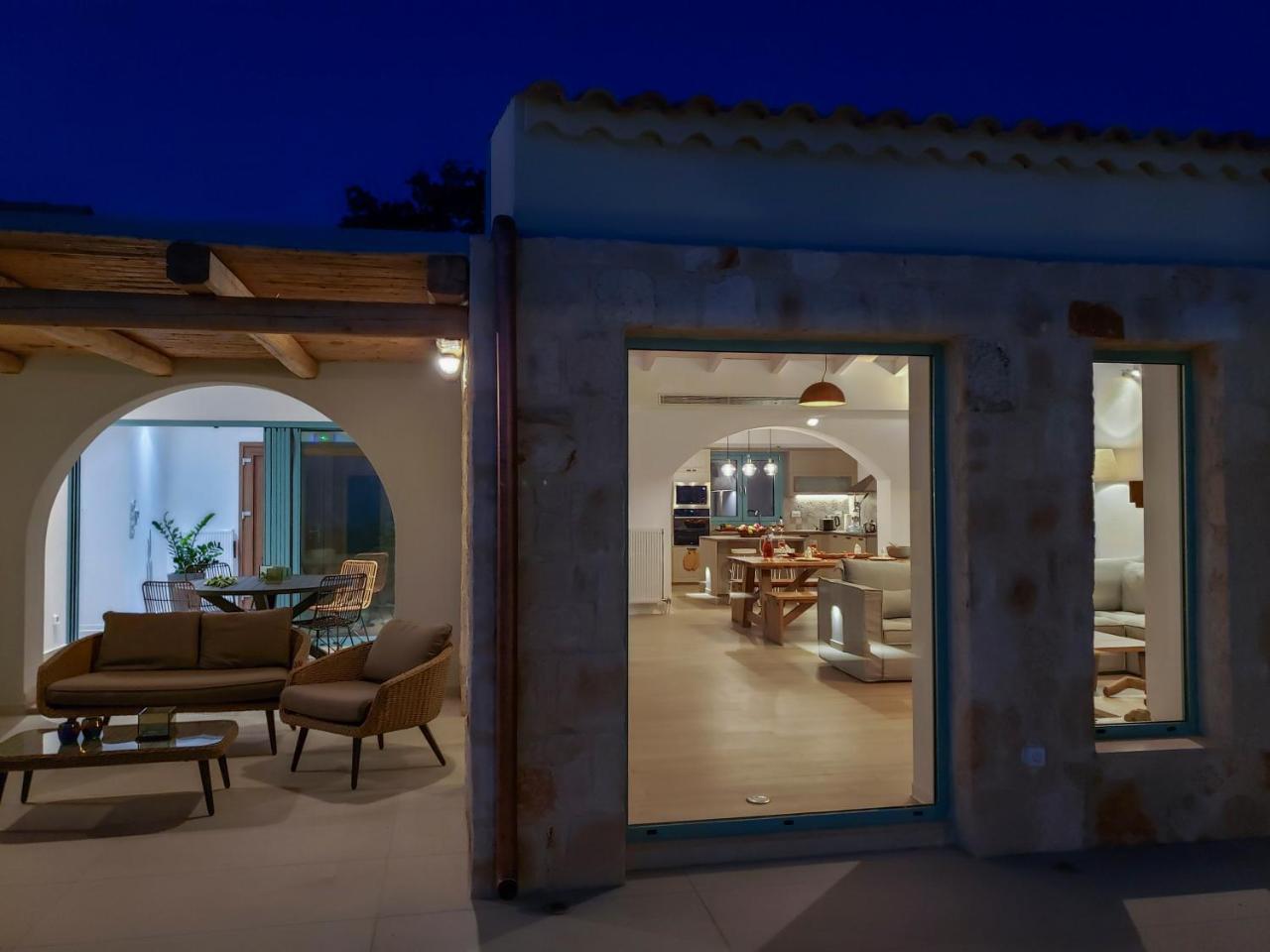 Exclusive Sea View Villa Madelaine 斯巴达 外观 照片
