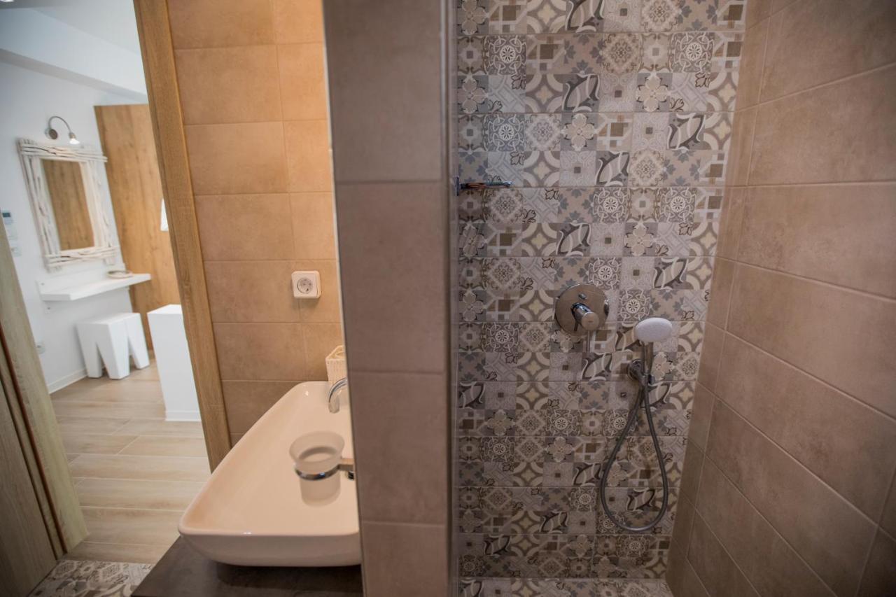 Exclusive Sea View Villa Madelaine 斯巴达 外观 照片